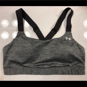 Under Armour Eclipse Sports Bra